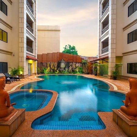 Dragon Royal Angkor Hotel Сием Реап Екстериор снимка