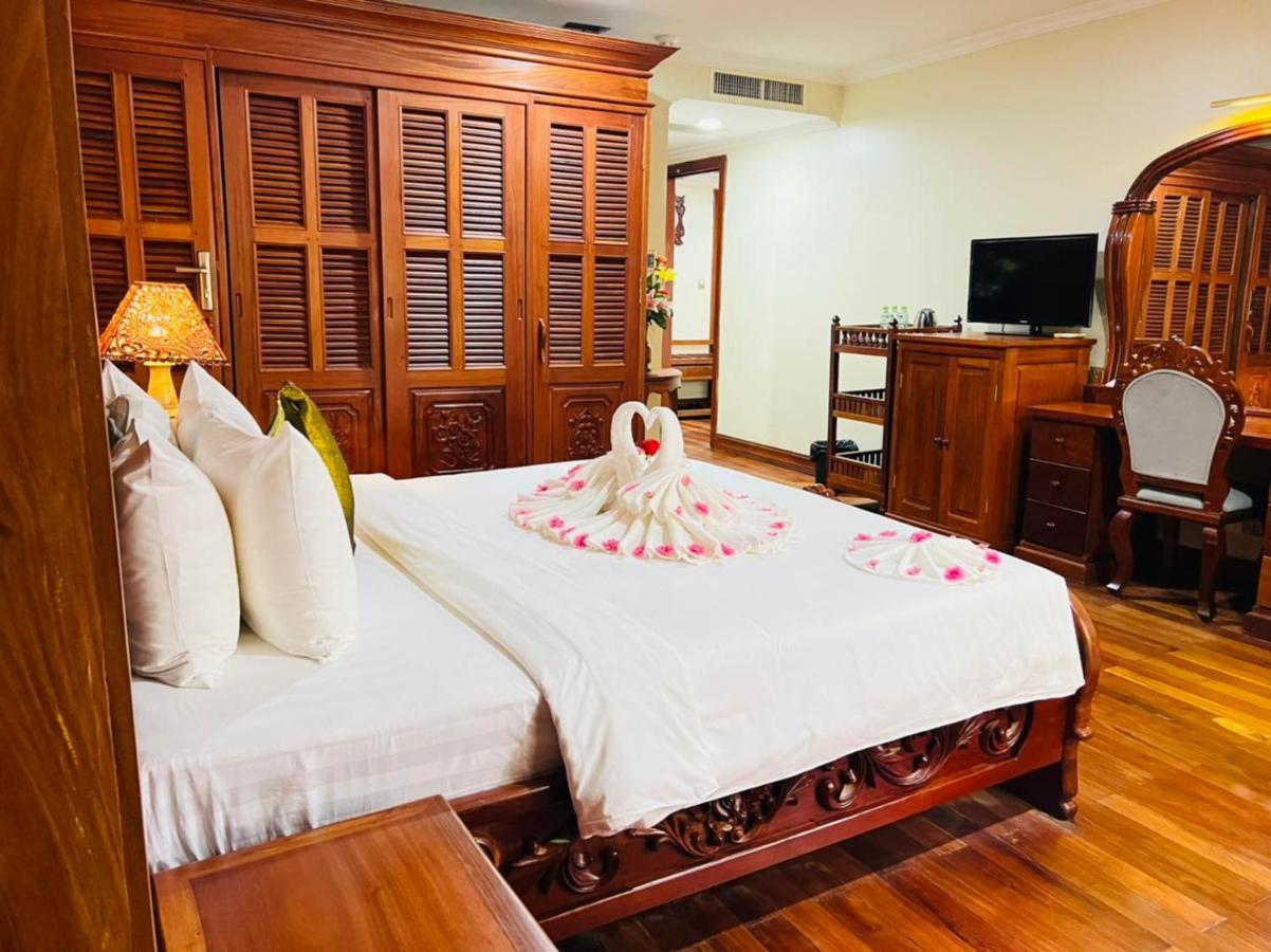 Dragon Royal Angkor Hotel Сием Реап Екстериор снимка