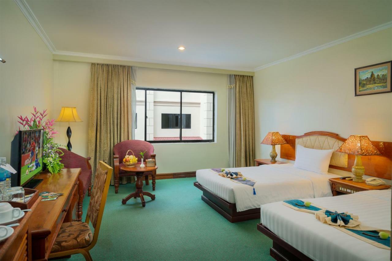 Dragon Royal Angkor Hotel Сием Реап Екстериор снимка