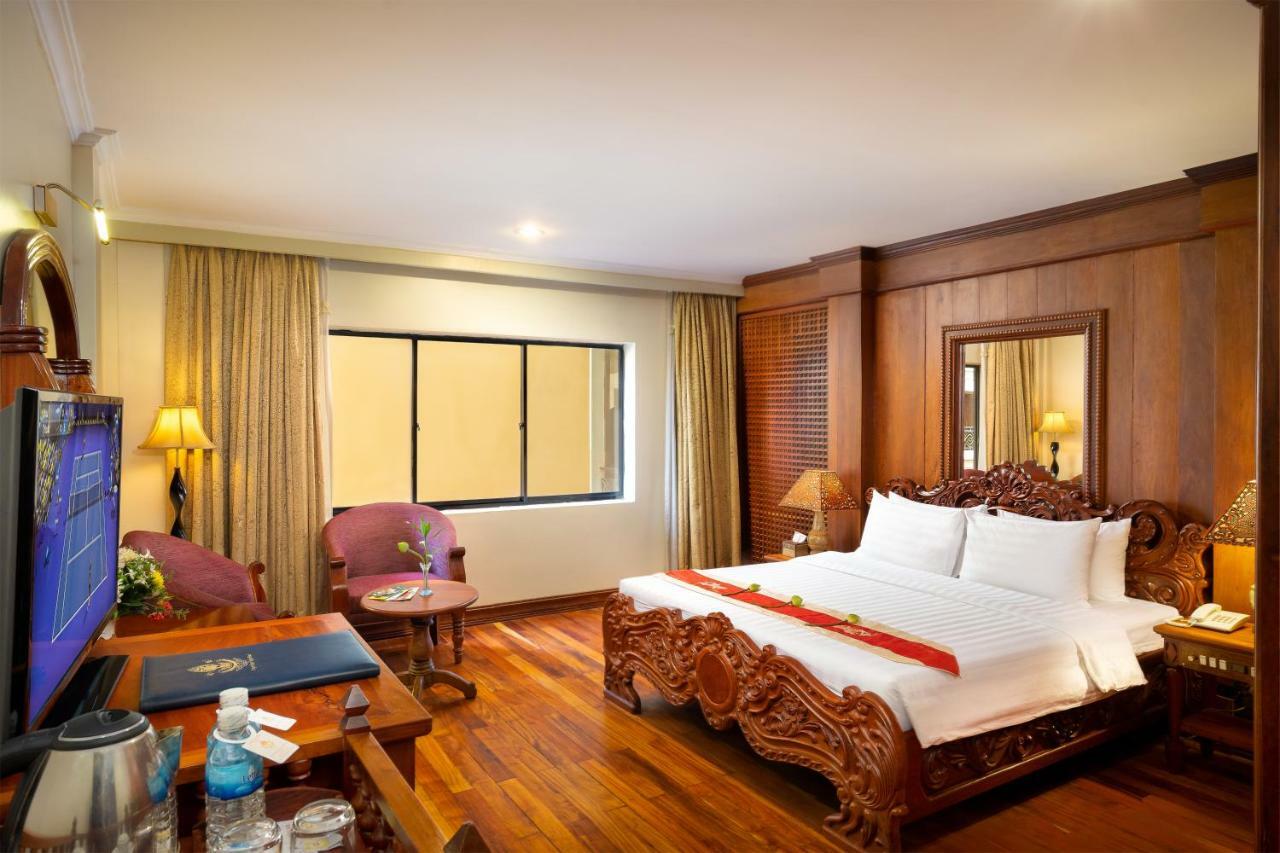 Dragon Royal Angkor Hotel Сием Реап Екстериор снимка