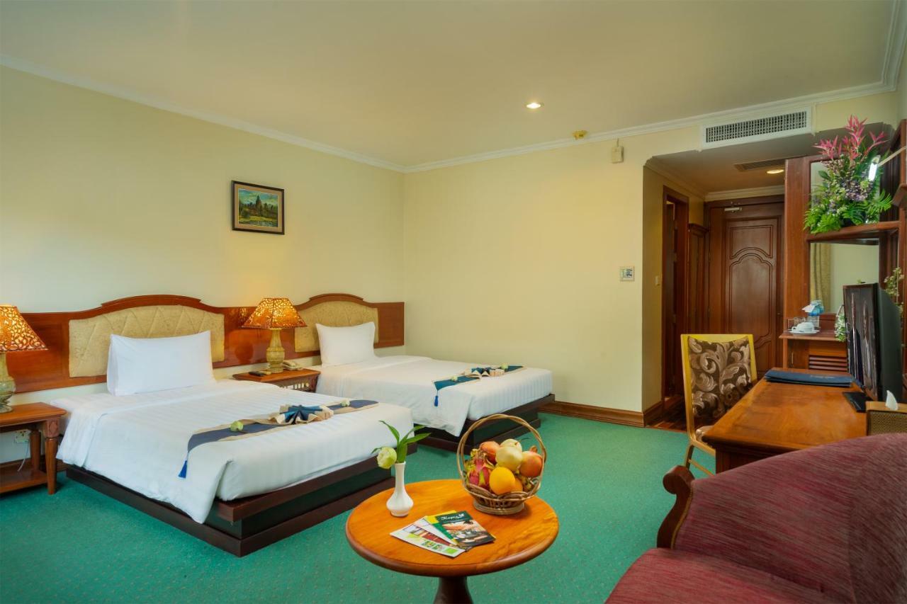 Dragon Royal Angkor Hotel Сием Реап Екстериор снимка