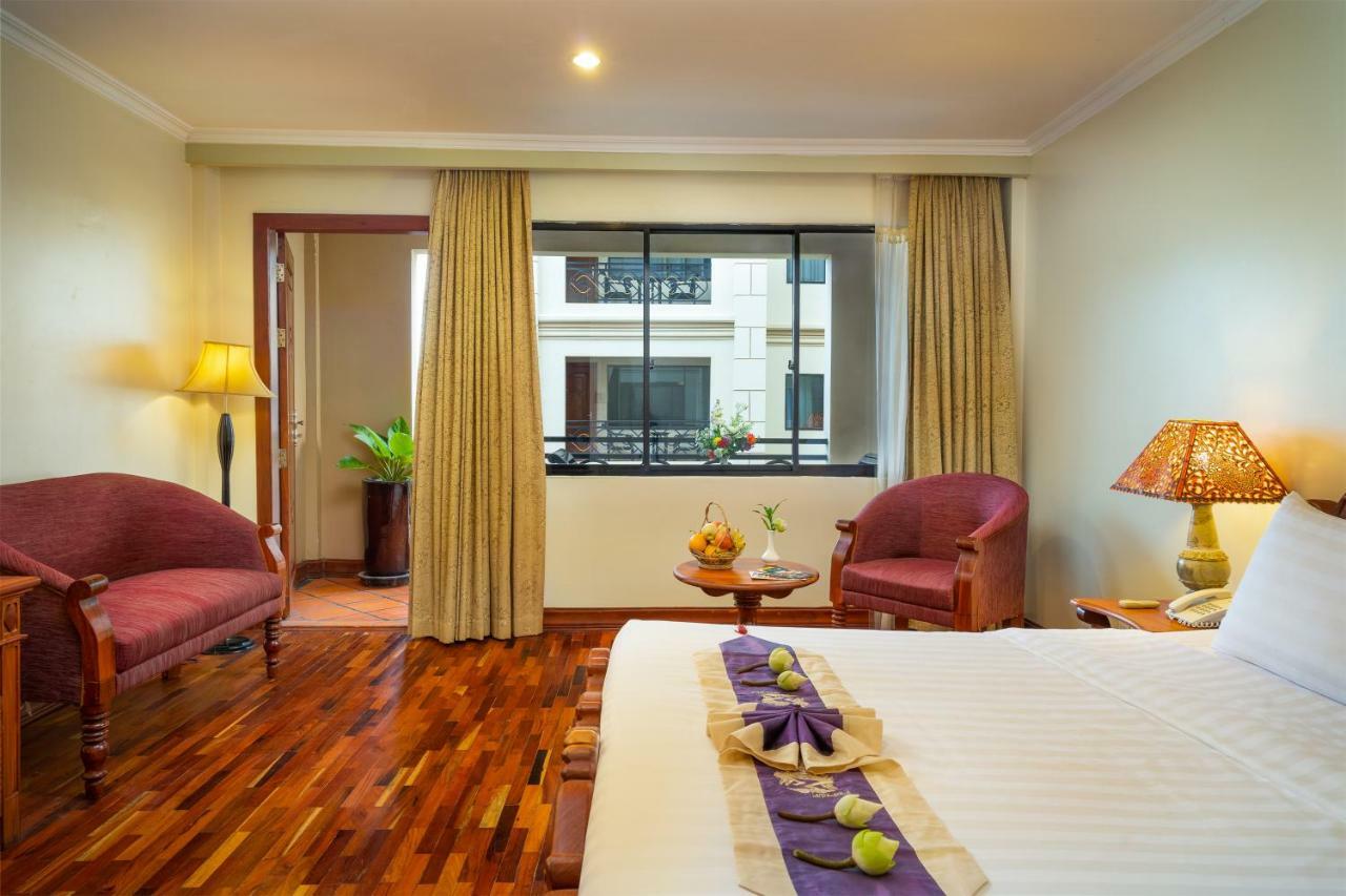 Dragon Royal Angkor Hotel Сием Реап Екстериор снимка