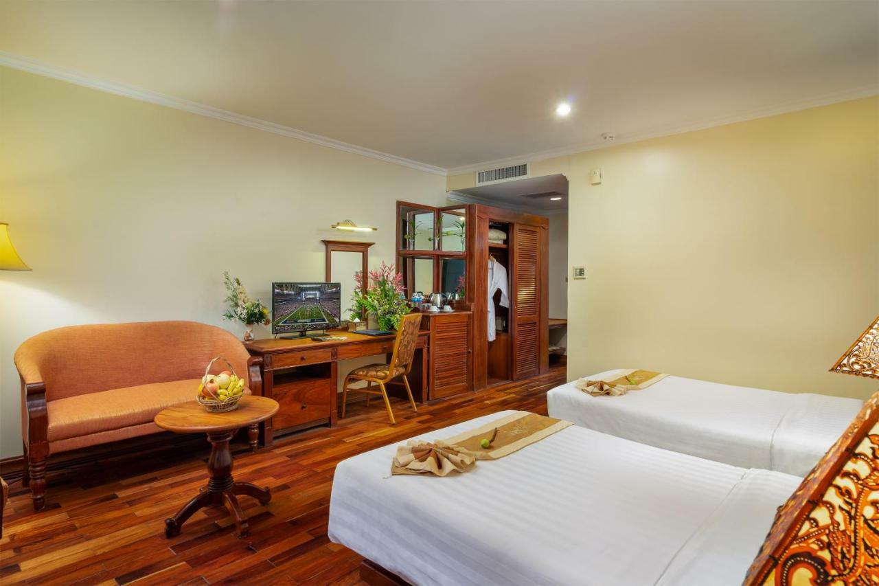 Dragon Royal Angkor Hotel Сием Реап Екстериор снимка